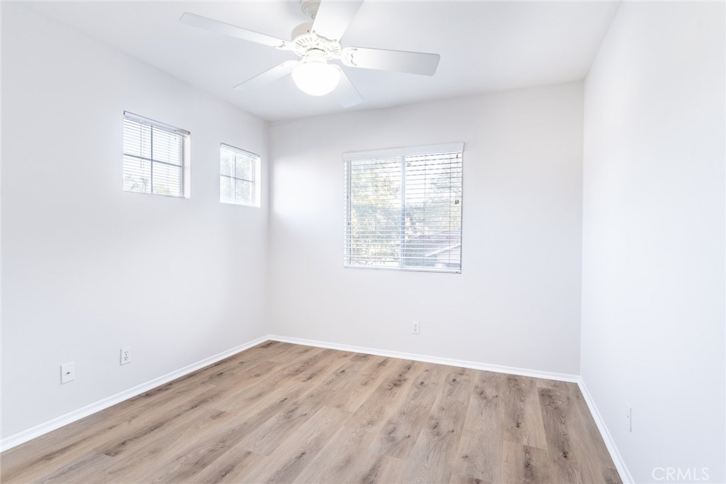 MLS #OC25156927 img 32