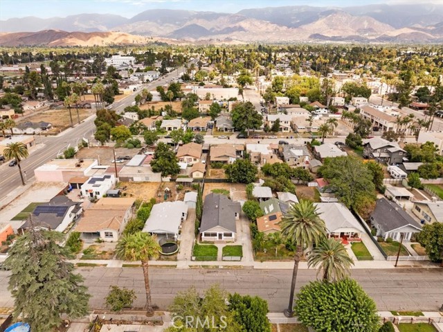 464 W 14th Street, San Bernardino CA: https://media.crmls.org/medias/fad943d1-d013-42ba-a50e-6b514bddfd59.jpg