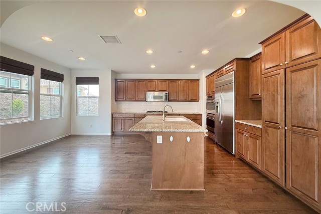 19916 Esmeralda Court, Yorba Linda CA: https://media.crmls.org/medias/fad9529b-ffb1-4358-bb7f-7bc6d0f89828.jpg