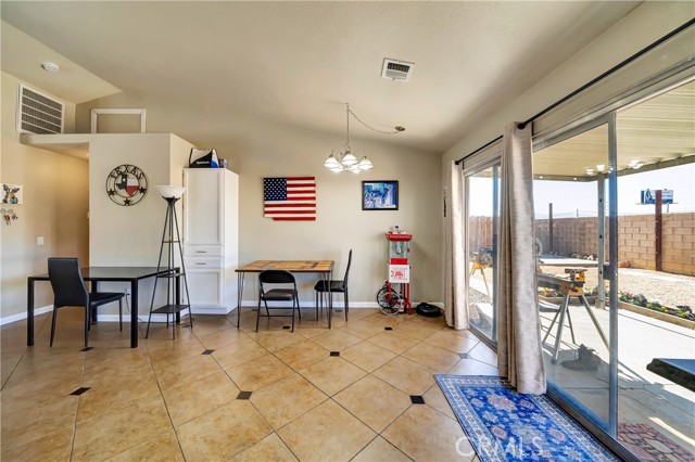 Detail Gallery Image 17 of 39 For 3531 San Jacinto Ave, Rosamond,  CA 93560 - 3 Beds | 2 Baths