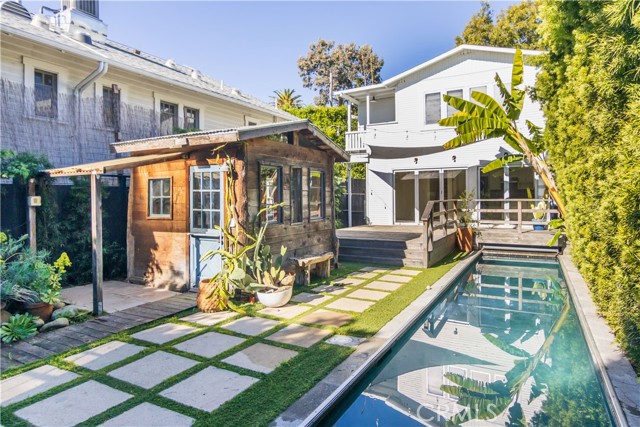 Detail Gallery Image 5 of 38 For 243 Windward, Venice,  CA 90291 - 2 Beds | 2 Baths