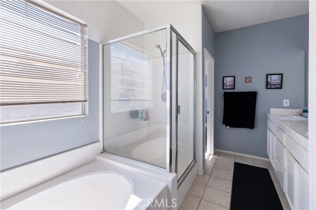 945 Newport Drive, San Jacinto CA: https://media.crmls.org/medias/fadadf4a-0f8c-492d-b03e-f2c24b610e61.jpg