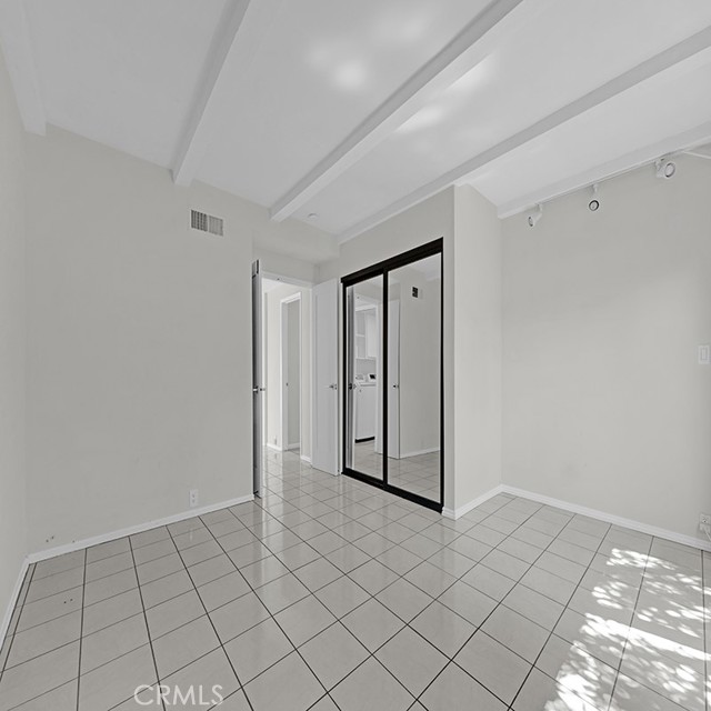 23020 Wrencrest Drive, Calabasas CA: https://media.crmls.org/medias/fadbc7fe-54bb-4b15-99f0-dbea7f3a3143.jpg