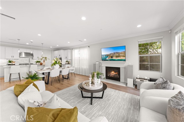 Detail Gallery Image 8 of 63 For 109 Bumblebee, Irvine,  CA 92618 - 4 Beds | 3/1 Baths