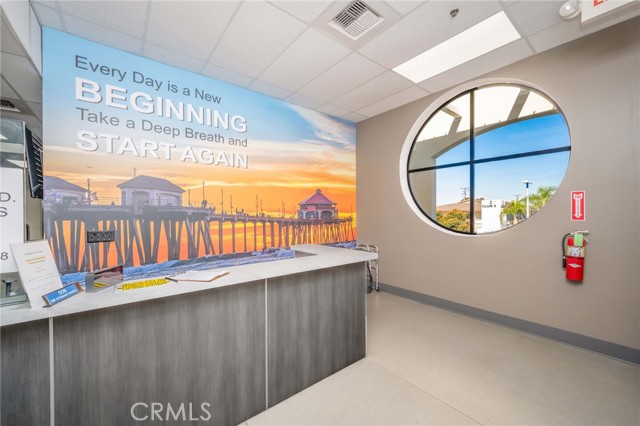 13341 St Andrews Drive, Seal Beach CA: https://media.crmls.org/medias/fadc1f9a-d36c-4a15-95d2-83414c128b6c.jpg