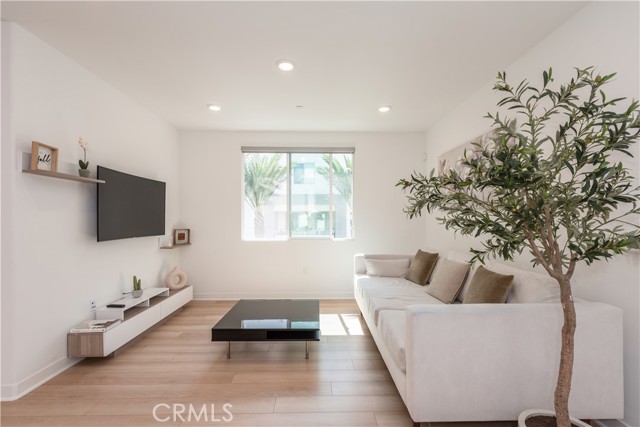 1851 S Union St, Anaheim CA: https://media.crmls.org/medias/fadc6f04-d161-4ff2-89ea-9dd293aedfd3.jpg