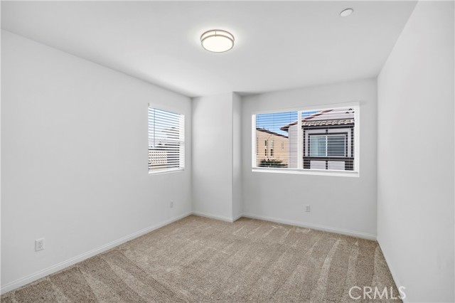 Detail Gallery Image 18 of 34 For 335 Carson Ct, Rialto,  CA 92376 - 3 Beds | 2/1 Baths