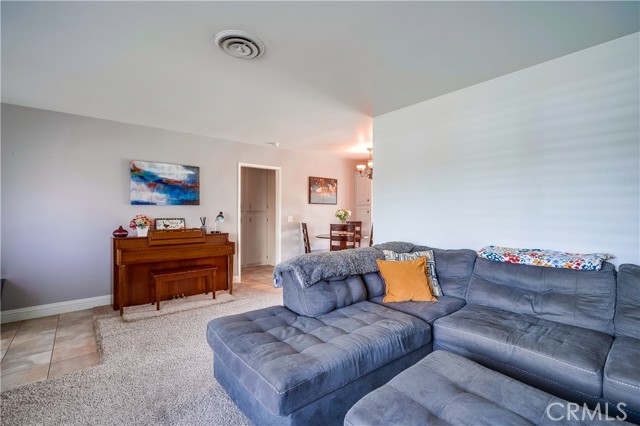 Image 11 of 29 For 201 Jade Drive