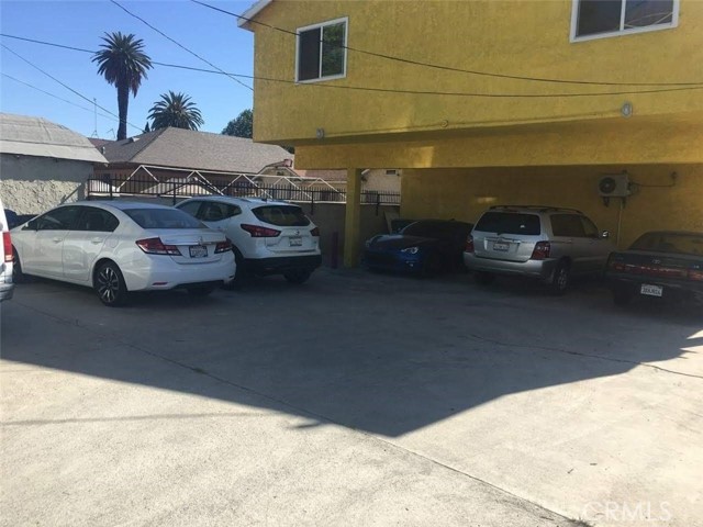 Detail Gallery Image 17 of 17 For 1299 W 37th Dr #3,  Los Angeles,  CA 90007 - 4 Beds | 2 Baths