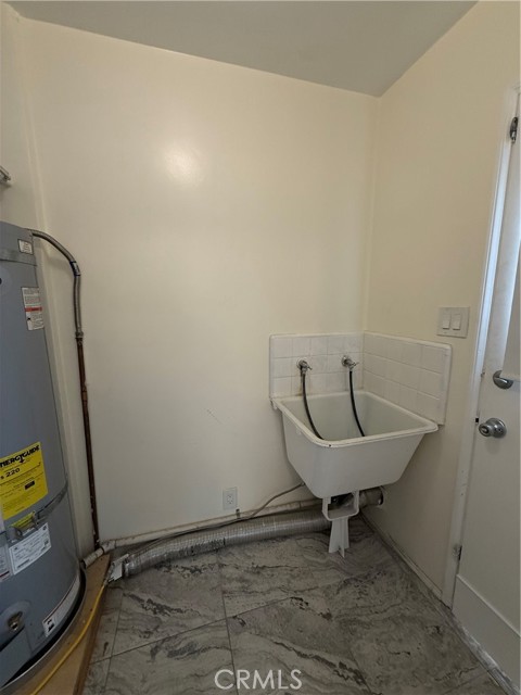 5913 Overhill Drive, Los Angeles CA: https://media.crmls.org/medias/fadffc32-64de-4abf-aff1-0835e3e02ce5.jpg
