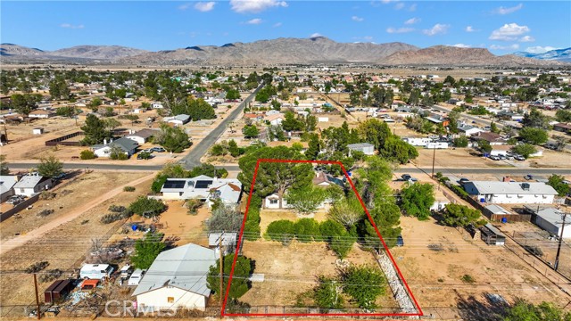14246 Osage Road, Apple Valley CA: https://media.crmls.org/medias/fae09ef3-2aa2-4834-94c8-41225705e67b.jpg
