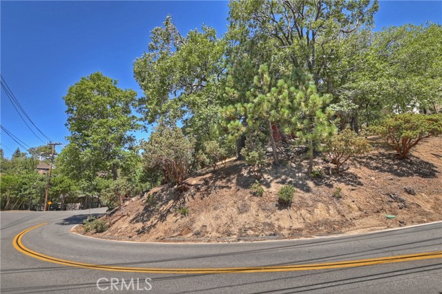 Detail Gallery Image 7 of 18 For 27588 Matterhorn Dr, Lake Arrowhead,  CA 92352 - – Beds | – Baths