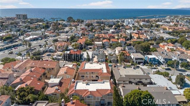 Detail Gallery Image 42 of 43 For 222 S Guadalupe Ave #1,  Redondo Beach,  CA 90277 - 4 Beds | 2/1 Baths