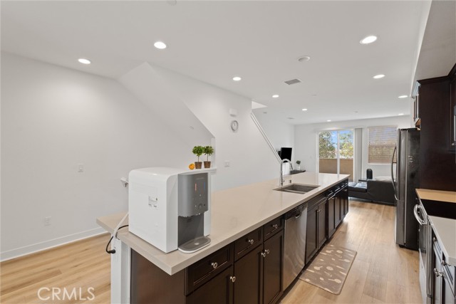 Detail Gallery Image 9 of 34 For 7705 Sage Dr, Pico Rivera,  CA 90660 - 2 Beds | 3 Baths