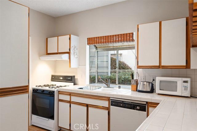 Detail Gallery Image 12 of 29 For 24411 Lantern Hill Dr a,  Dana Point,  CA 92629 - 2 Beds | 2 Baths