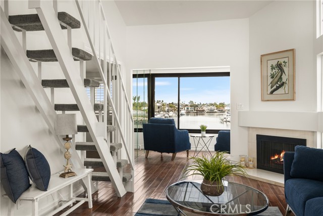 Detail Gallery Image 9 of 49 For 17162 Bluewater Ln, Huntington Beach,  CA 92649 - 2 Beds | 1 Baths