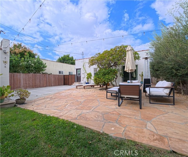Detail Gallery Image 7 of 17 For 2124 S Redondo, Los Angeles,  CA 90016 - 3 Beds | 2 Baths