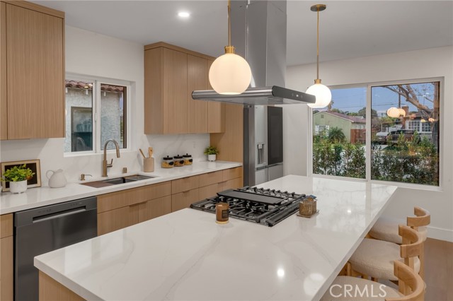 Detail Gallery Image 10 of 30 For 3682 Buckingham, Los Angeles,  CA 90016 - 4 Beds | 2 Baths