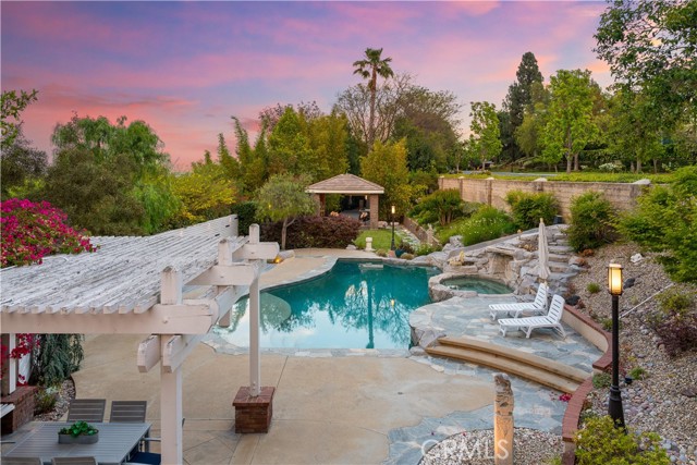 Detail Gallery Image 7 of 68 For 3048 Street of the Chimes, Chino Hills,  CA 91709 - 6 Beds | 6/1 Baths
