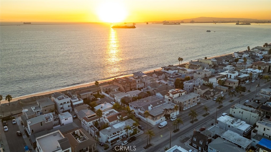 https://media.crmls.org/medias/fae6290a-b3c8-4224-ab21-2b717e496535.jpg?preset=X-Large