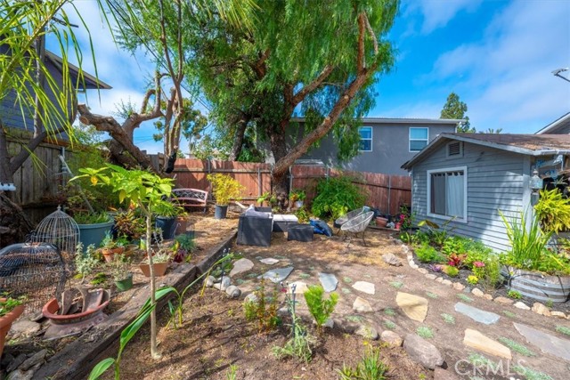 1143 Walnut Street, San Luis Obispo CA: https://media.crmls.org/medias/fae71a7e-a0e2-4b51-bafa-50da7c40ac1f.jpg