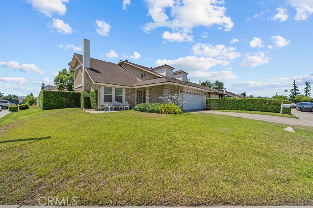 6763 Poinsettia Court, Chino CA: https://media.crmls.org/medias/fae7ed60-243b-44dd-a61e-ccfc373d467d.jpg