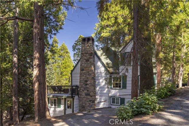 225 Fairview Drive, Lake Arrowhead, CA 92352