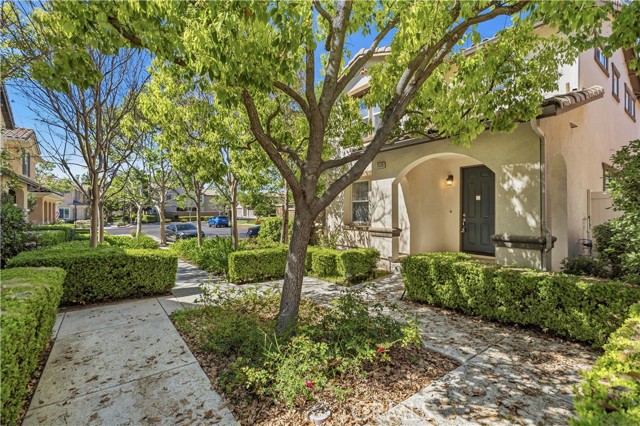 Detail Gallery Image 3 of 60 For 7038 Village, Corona,  CA 92880 - 3 Beds | 2/1 Baths