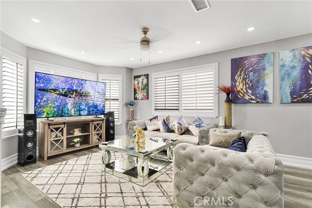 13046 Bermuda Dunes Drive, Victorville CA: https://media.crmls.org/medias/fae8e5e6-1e95-4526-ac24-388e691f65e6.jpg