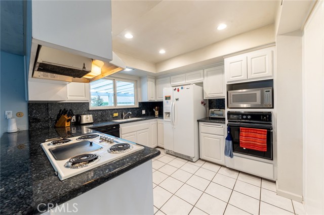 Detail Gallery Image 13 of 41 For 4931 Cartlen Dr, Placentia,  CA 92870 - 4 Beds | 2 Baths