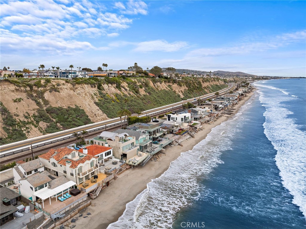 MLS #OC25061296 img 2
