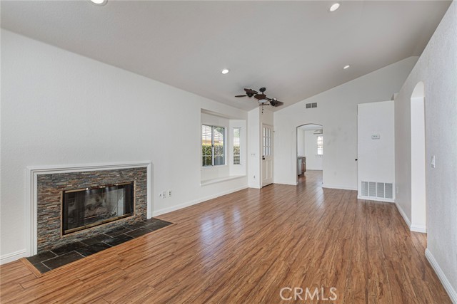 Detail Gallery Image 4 of 22 For 7652 Belpine Pl, Rancho Cucamonga,  CA 91730 - 3 Beds | 2 Baths