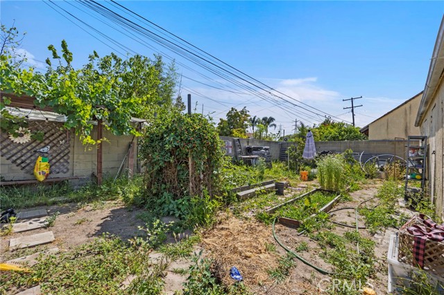 Detail Gallery Image 30 of 40 For 6800 Berry Ave, Buena Park,  CA 90620 - 2 Beds | 2 Baths