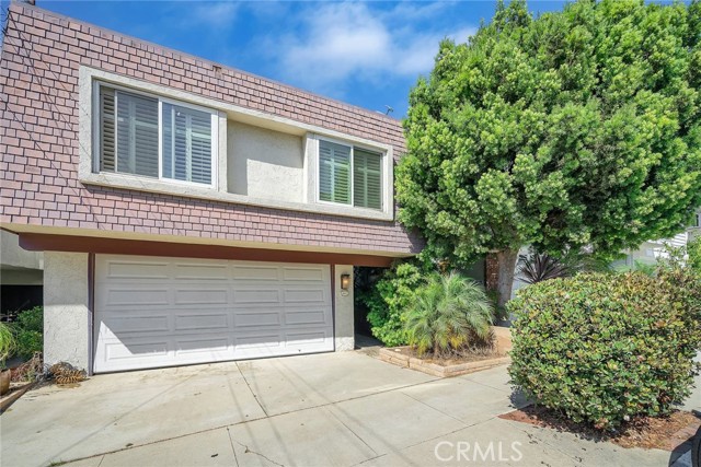 641 13th Street, Manhattan Beach, California 90266, 4 Bedrooms Bedrooms, ,1 BathroomBathrooms,Residential,Sold,13th,SB22214141