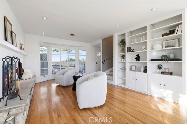 Detail Gallery Image 7 of 74 For 8615 Skyline Dr, Los Angeles,  CA 90046 - 3 Beds | 3 Baths