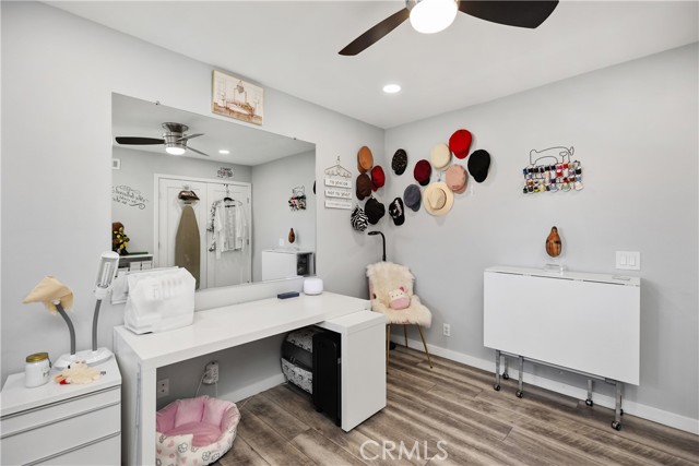 40 Tangerine, Irvine CA: https://media.crmls.org/medias/faedcaab-9e03-416b-b444-41357d1a736a.jpg