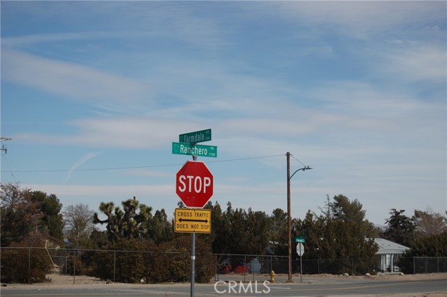 17111 Ranchero, Hesperia CA: https://media.crmls.org/medias/faf1b054-10c4-4bd8-944c-96e8b35cc037.jpg