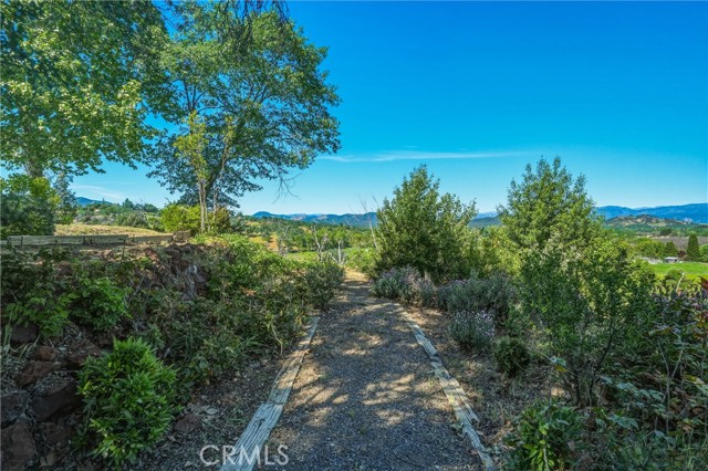 Detail Gallery Image 13 of 51 For 2527 Dessie, Lakeport,  CA 95453 - 4 Beds | 2/1 Baths