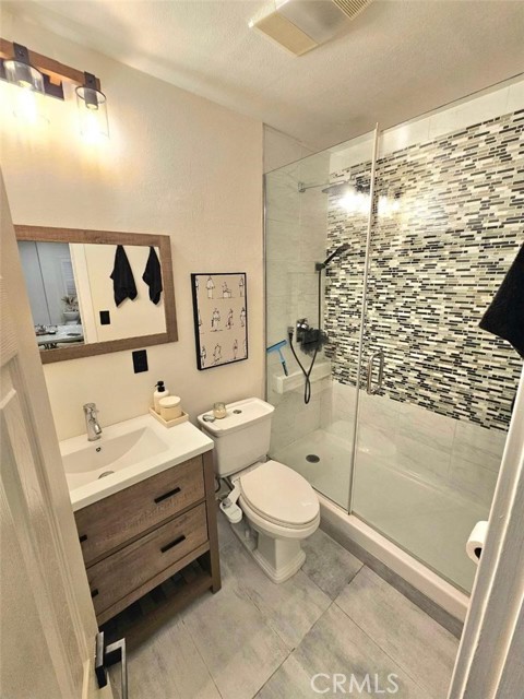 Detail Gallery Image 11 of 14 For 905 E Harvard St, Glendale,  CA 91205 - 2 Beds | 2 Baths