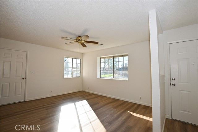 Detail Gallery Image 4 of 21 For 1165 Southgate, Willows,  CA 95988 - 2 Beds | 1 Baths