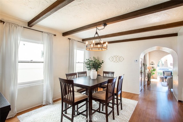 130 Claremont Avenue, Long Beach CA: https://media.crmls.org/medias/faf3a3df-04e0-47a2-ac5c-d4245da9deed.jpg