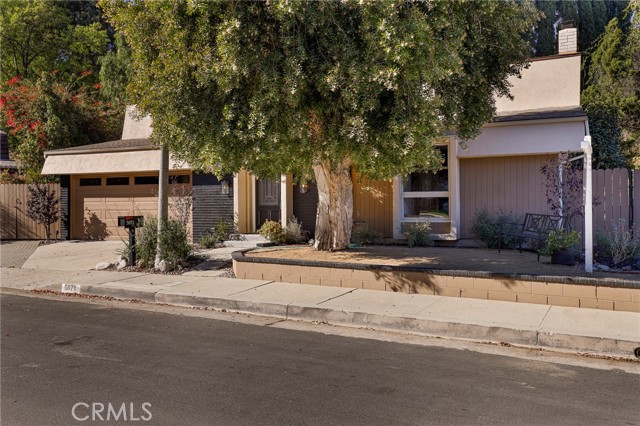 Detail Gallery Image 4 of 50 For 5871 Maury Ave, Woodland Hills,  CA 91367 - 5 Beds | 3 Baths