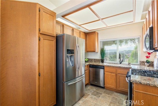 Detail Gallery Image 11 of 41 For 23044 Canyon Hill Dr., Corona,  CA 92883 - 3 Beds | 2 Baths