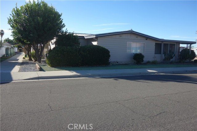 Detail Gallery Image 3 of 25 For 1020 Tierra Linda, Hemet,  CA 92543 - 2 Beds | 2 Baths