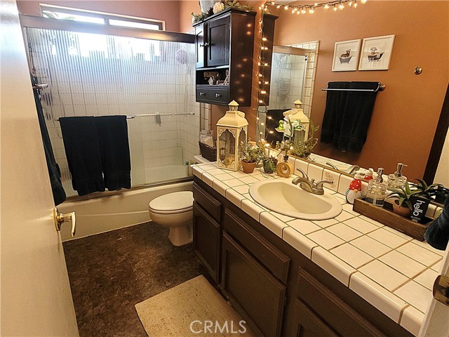 Detail Gallery Image 16 of 29 For 23677 Cahuilla, Apple Valley,  CA 92307 - 3 Beds | 2 Baths