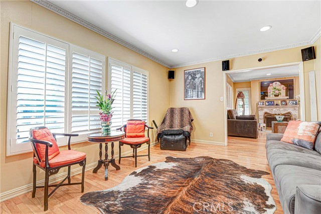 Detail Gallery Image 9 of 23 For 4313 Rhodes, Studio City,  CA 91604 - 4 Beds | 2 Baths