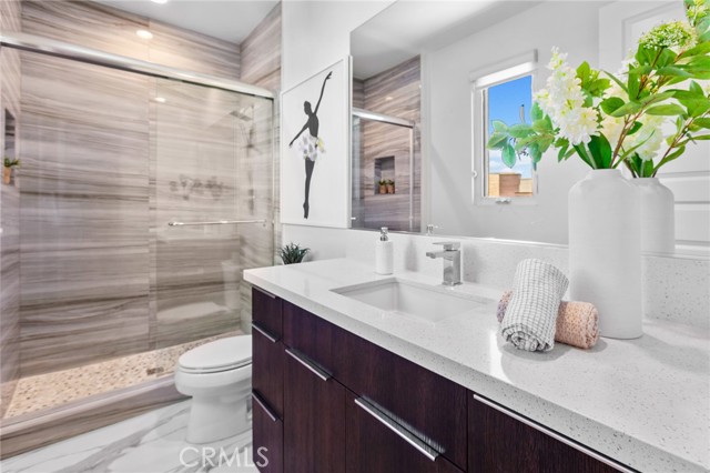 61 Hartman, Irvine CA: https://media.crmls.org/medias/faf62bc0-563a-45b2-8271-c278be96f01d.jpg