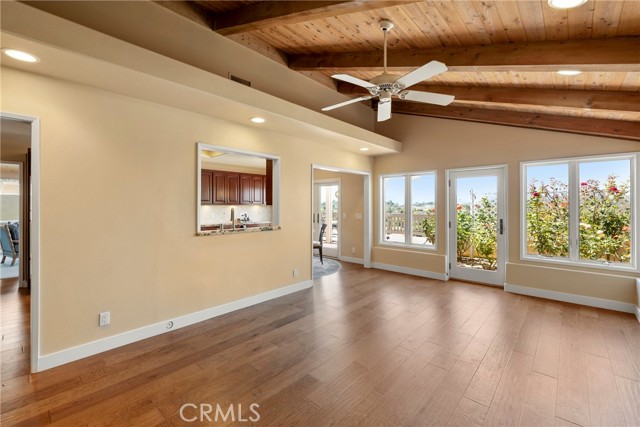 1057 Ridge Heights Drive, Fallbrook CA: https://media.crmls.org/medias/faf6942e-8e0b-41b3-97f5-011f84e52598.jpg