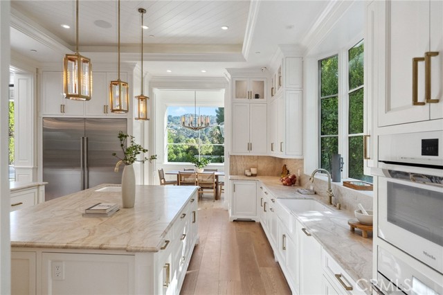 16630 Oldham Place, Encino CA: https://media.crmls.org/medias/faf69d87-bd20-4c4c-8a34-2cdc68e307a5.jpg