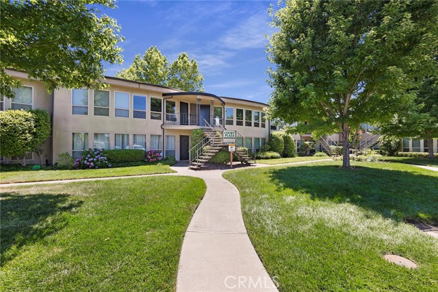 Detail Gallery Image 1 of 1 For 30 Plaza Way #13,  Chico,  CA 95926 - 2 Beds | 2 Baths